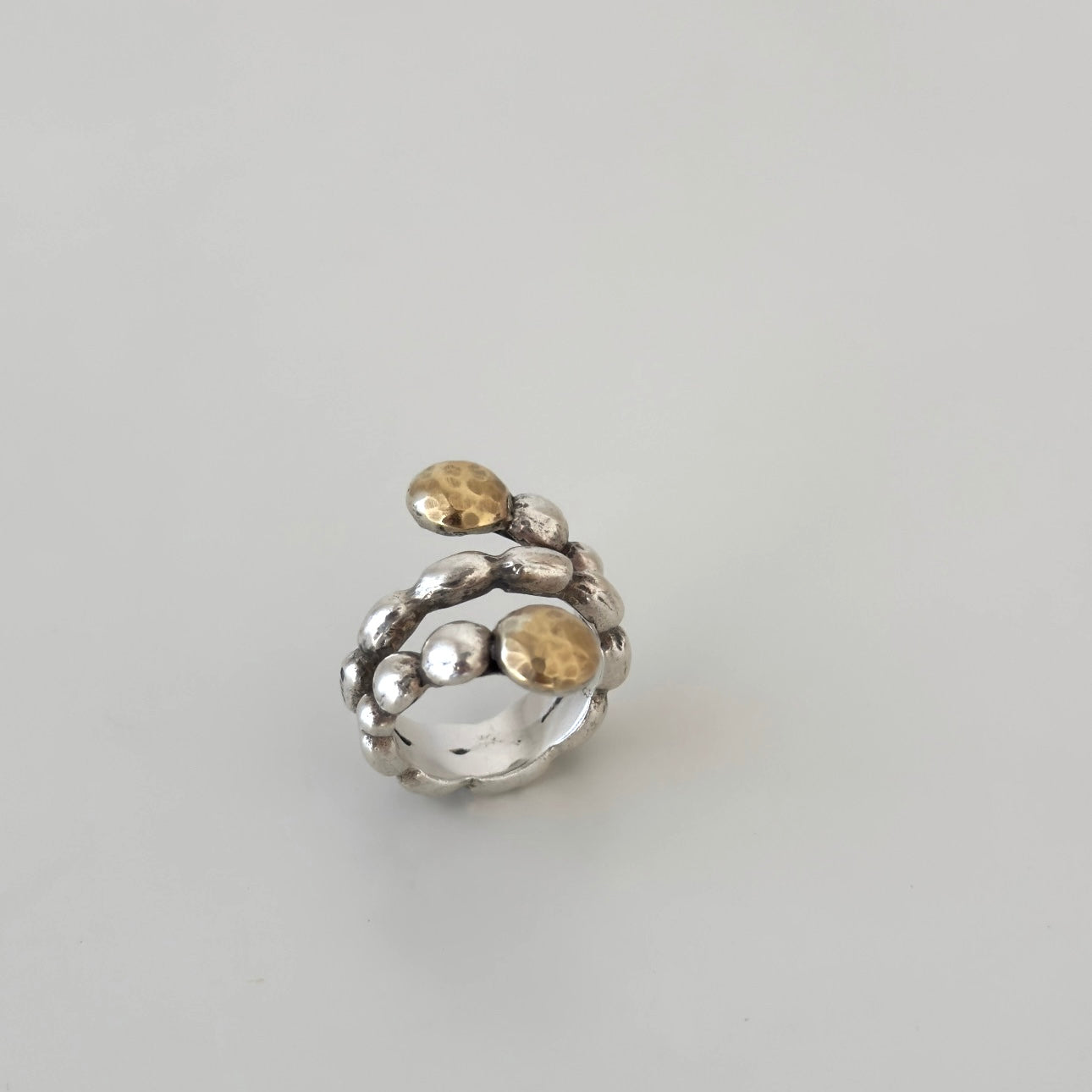 Anel duplo bolinha em ouro