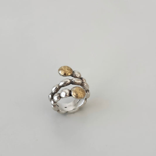 Anel duplo bolinha em ouro